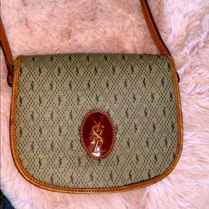 YSL CROSS BODY LEATHER BAG